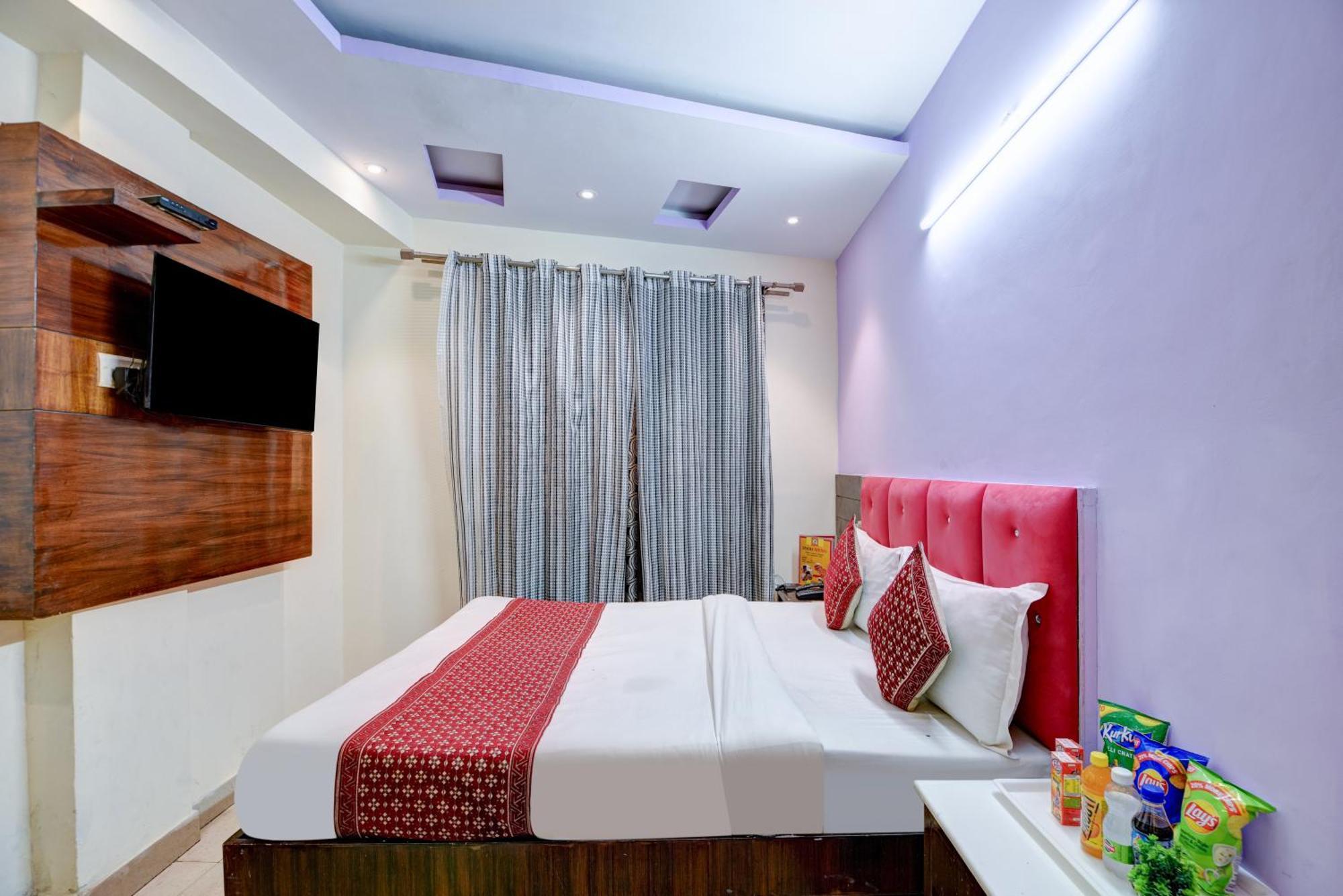 Hotel Snow White - Paharganj 3*